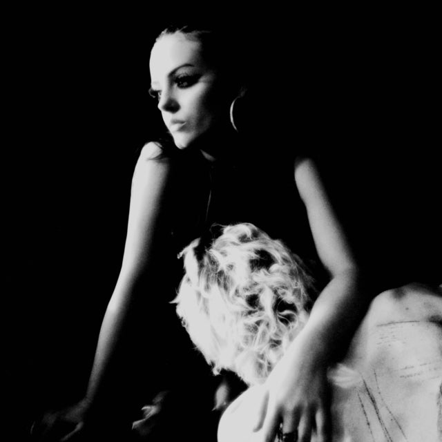 This LP Vinyl is brand new.Format: LP VinylMusic Style: Country RockThis item's title is: That Ain’T No Man That's The Devil (X) (Translucent Red LP Vinyl)Artist: Jessie MurphLabel: Colombia Records (4)Barcode: 198028397117Release Date: 1/24/2025