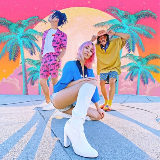 This 7 Inch Vinyl is brand new.Format: 7 Inch VinylThis item's title is: Bossa Nova Baby Ft. Mi$Hnrz / Bossa Nova Baby (Superorganism's Tasty Little Remix)Artist: Teddi GoldLabel: JET SETBarcode: 4560236389462Release Date: 3/31/2023